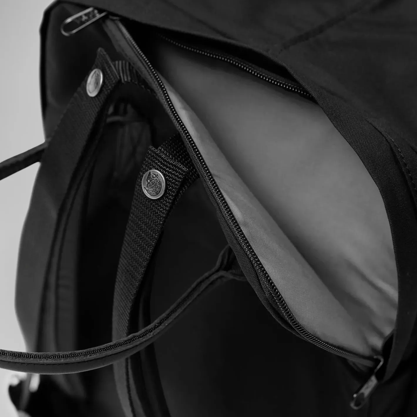 Et Grønnere Valg Små Rygsække<Fjällräven Kånken No. 2 Black Laptop 15 Sort (BLACK/550)