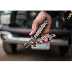 Leatherman Multitools<Wingman Nylon Sheath Grå (STAINLESS STEEL)